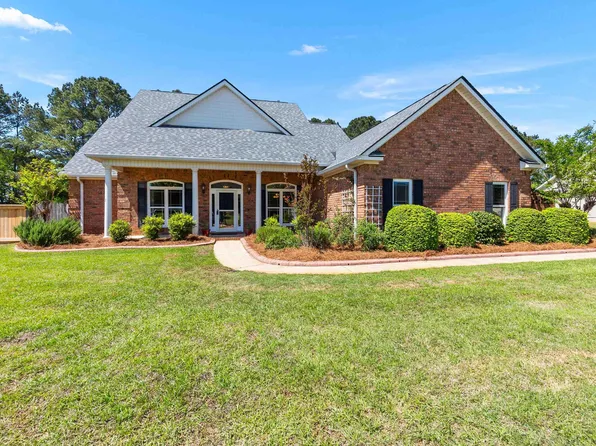 223 Hathersage Dr, Kathleen, GA 31047