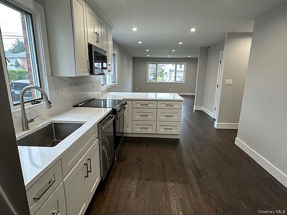 3rd image of 5 Linwood Rd N Floor 1