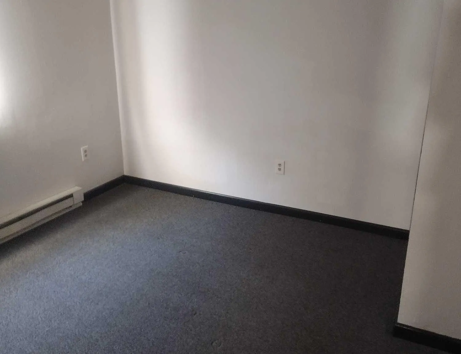 119 Green Pl — Photo 1