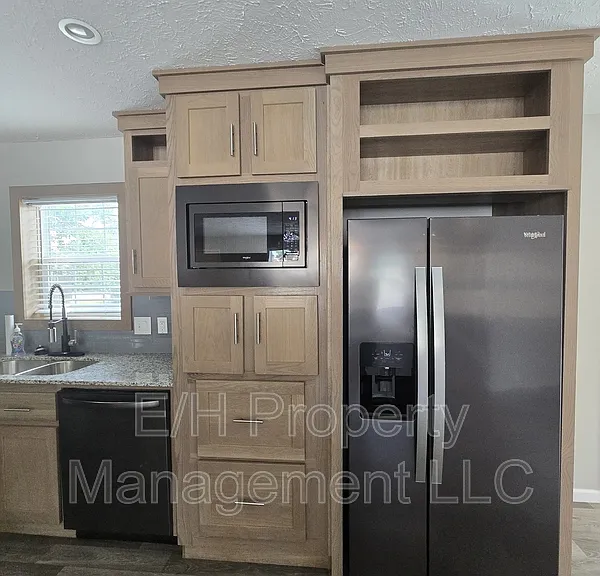 501 S Edwards Ave #1 — Photo 16