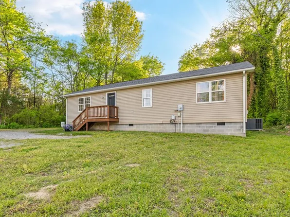 509 Hill St, Farmville, VA 23901