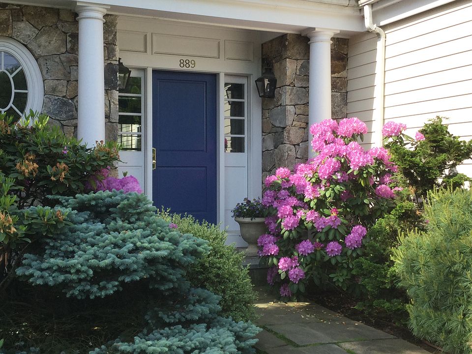 2nd image of 889 Orienta Ave