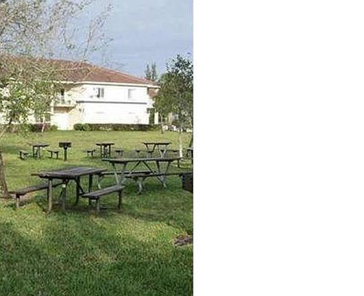 4th image of 1091 Golden Lakes Blvd APT 422