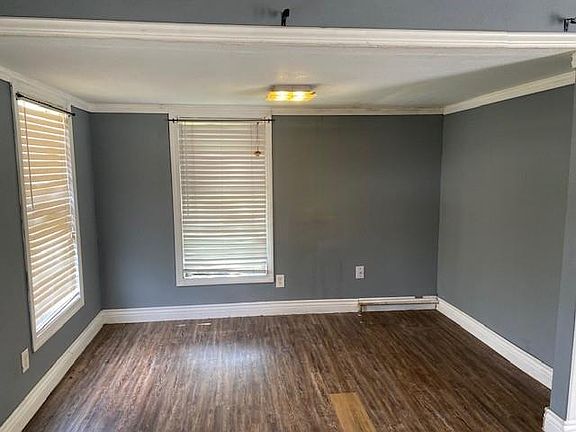 4th image of 724 N Avenue C