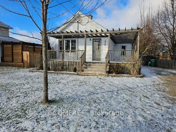 4360 Petrolia Line, Petrolia, ON N0N 1R0