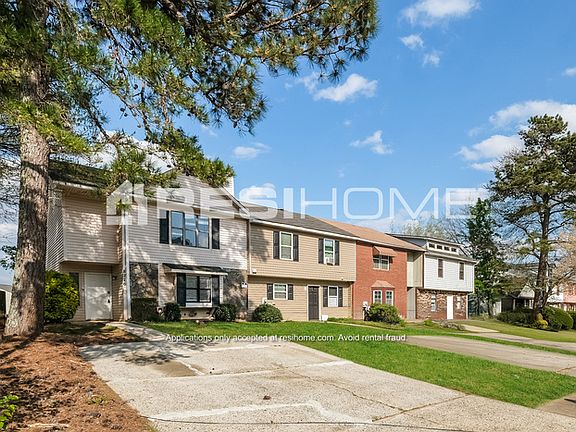 2nd image of 8226 Canyon Forge Dr