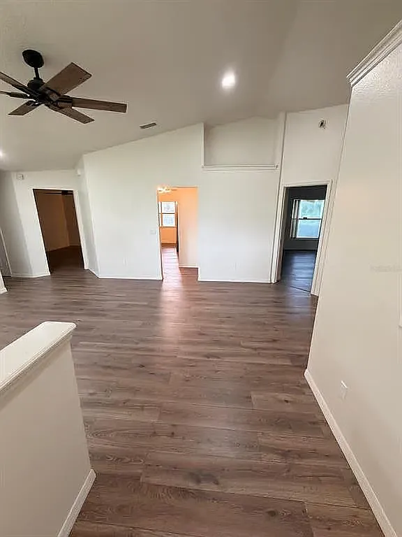 4 bed, 1654 sqft, $2,250 — Photo 2