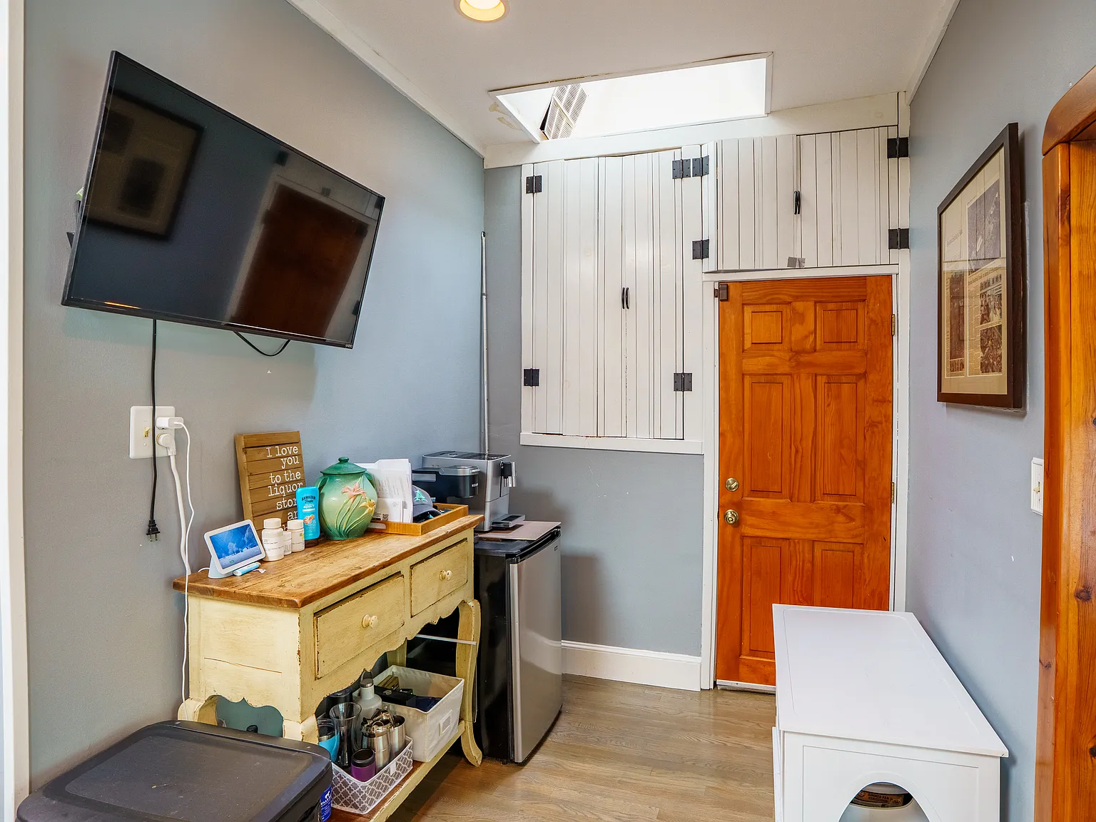 3 bed, 1.0 bath, 1206 sqft, $5,000 — Photo 4