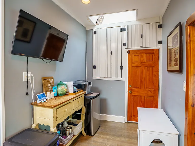 759 E 7th St #3 — Photo 7