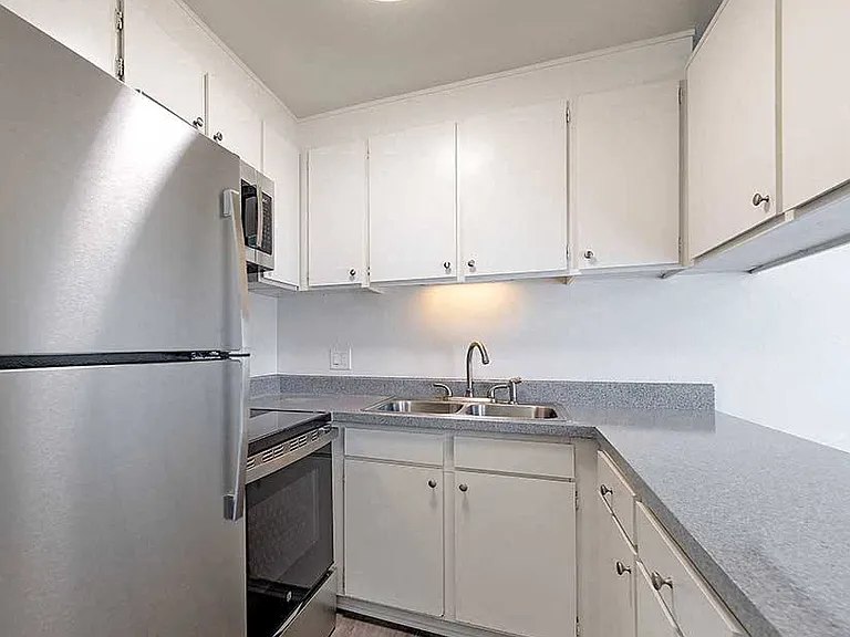 Park Place Apartments — Photo 68