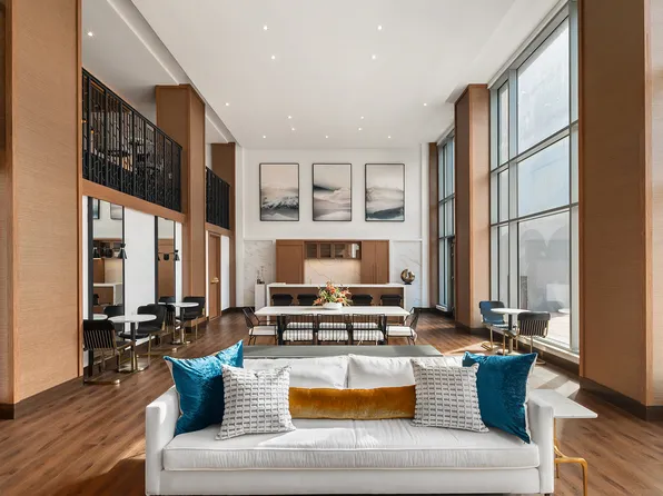 143 Old River Road image 4 of 47