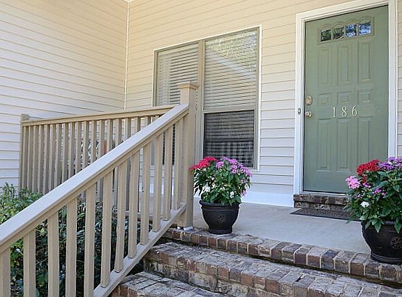 4th image of 186 Buena Vista Dr