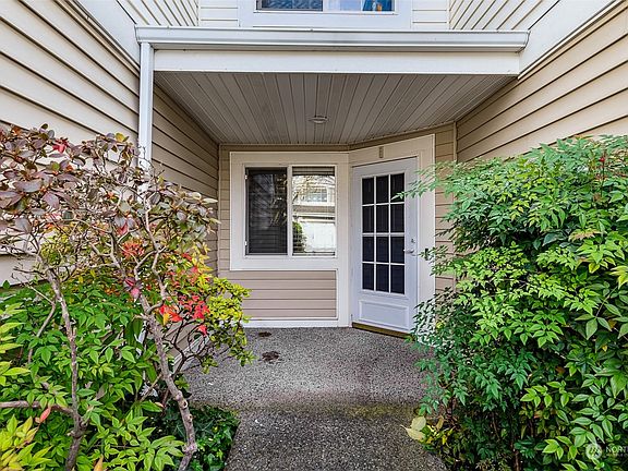 2nd image of 23328 55th Avenue #11-2