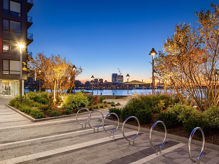 Clippership Apartments on the Wharf — Photo 9