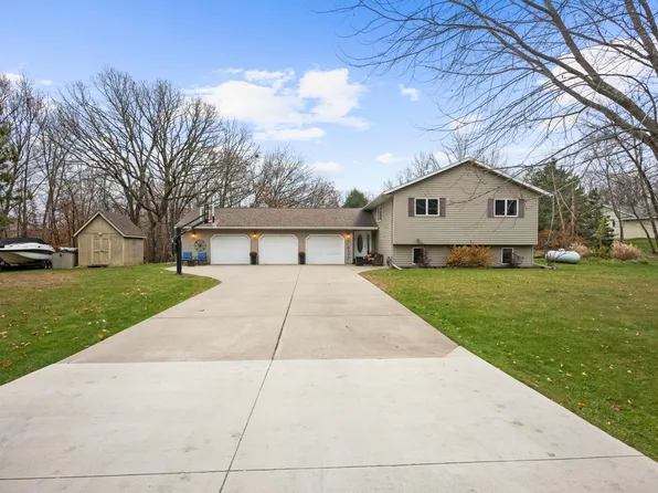 7437 Sandhill Ter NE, Carlos, MN 56319