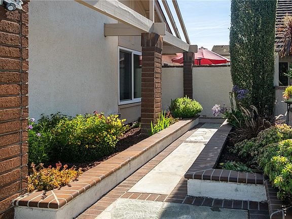 3rd image of 14302 Morning Glory Rd