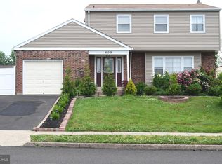 609 Drexel Rd, Fairless Hills, PA 19030
