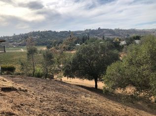 2811 & 2328 Lakemont Dr, Fallbrook, CA 92028