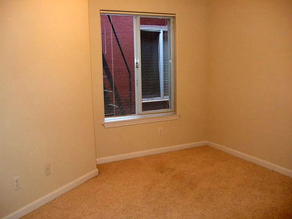 4th image of 600 Portola Dr APT 15