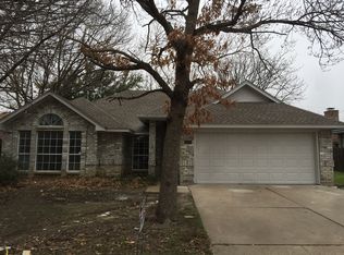 6108 Fern Meadow Rd, Arlington, TX 76017