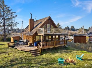 100 Canal Dr NE, Ocean Shores, WA