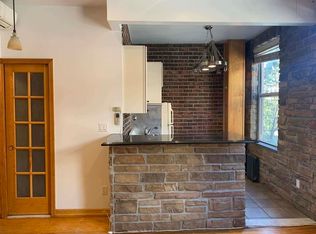 328 W 4th St APT 2F, New York, NY 10014