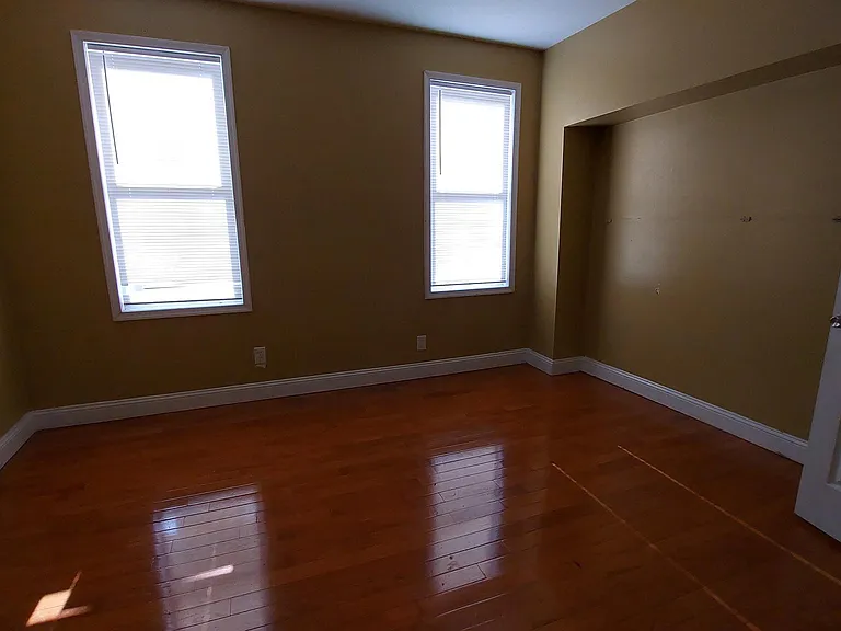 1841 W Huntingdon St #2 — Photo 7