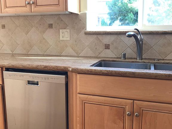 5th image of 10416 Paradise Dr