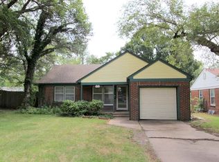 5819 Rockwood Rd, Wichita, KS 67208