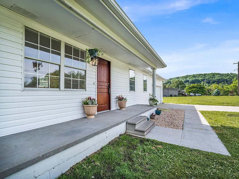3412 Happy Acres Rd — Photo 5