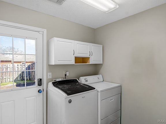 2nd image of 731 Stableway Rd