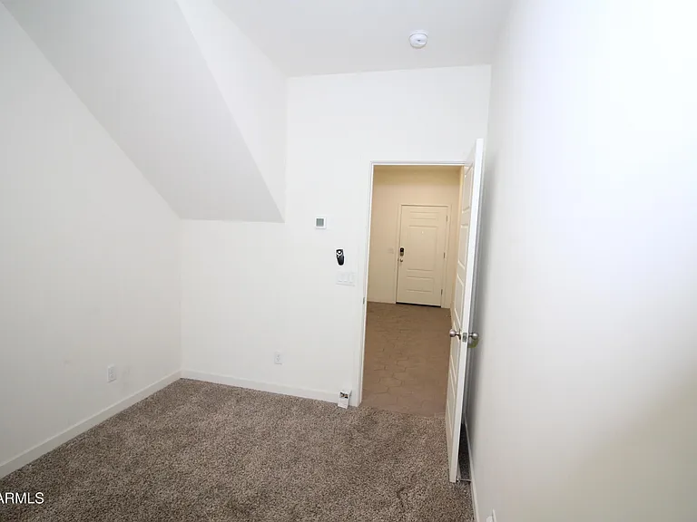 2215 W Harmont Dr — Photo 3