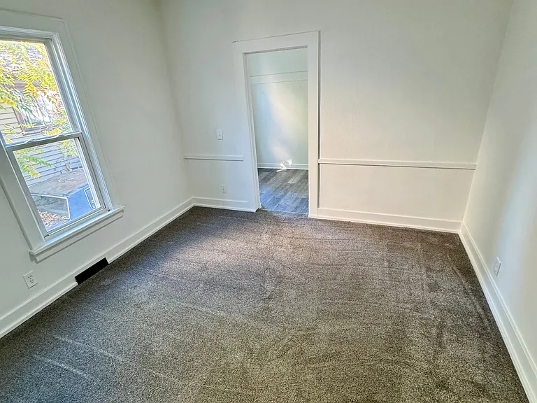 722 W Saginaw St #MAIN — Photo 9