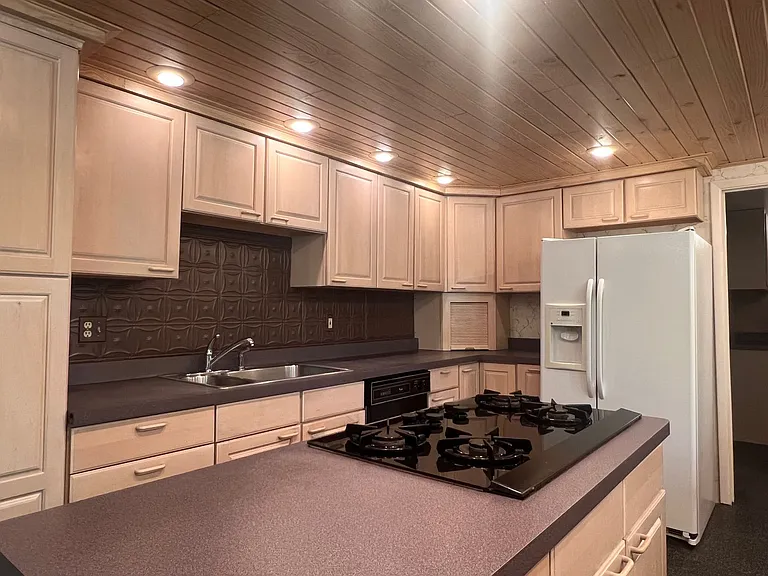 4242 W Beech Ln — Photo 5
