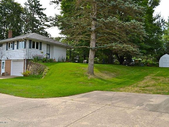 Front of Home (2) 