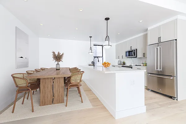 Rented by Dalan Rentals | media 25