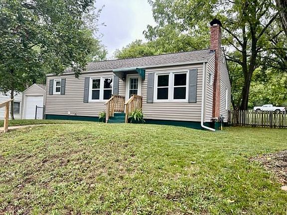 3rd image of 420 Pierce Street
