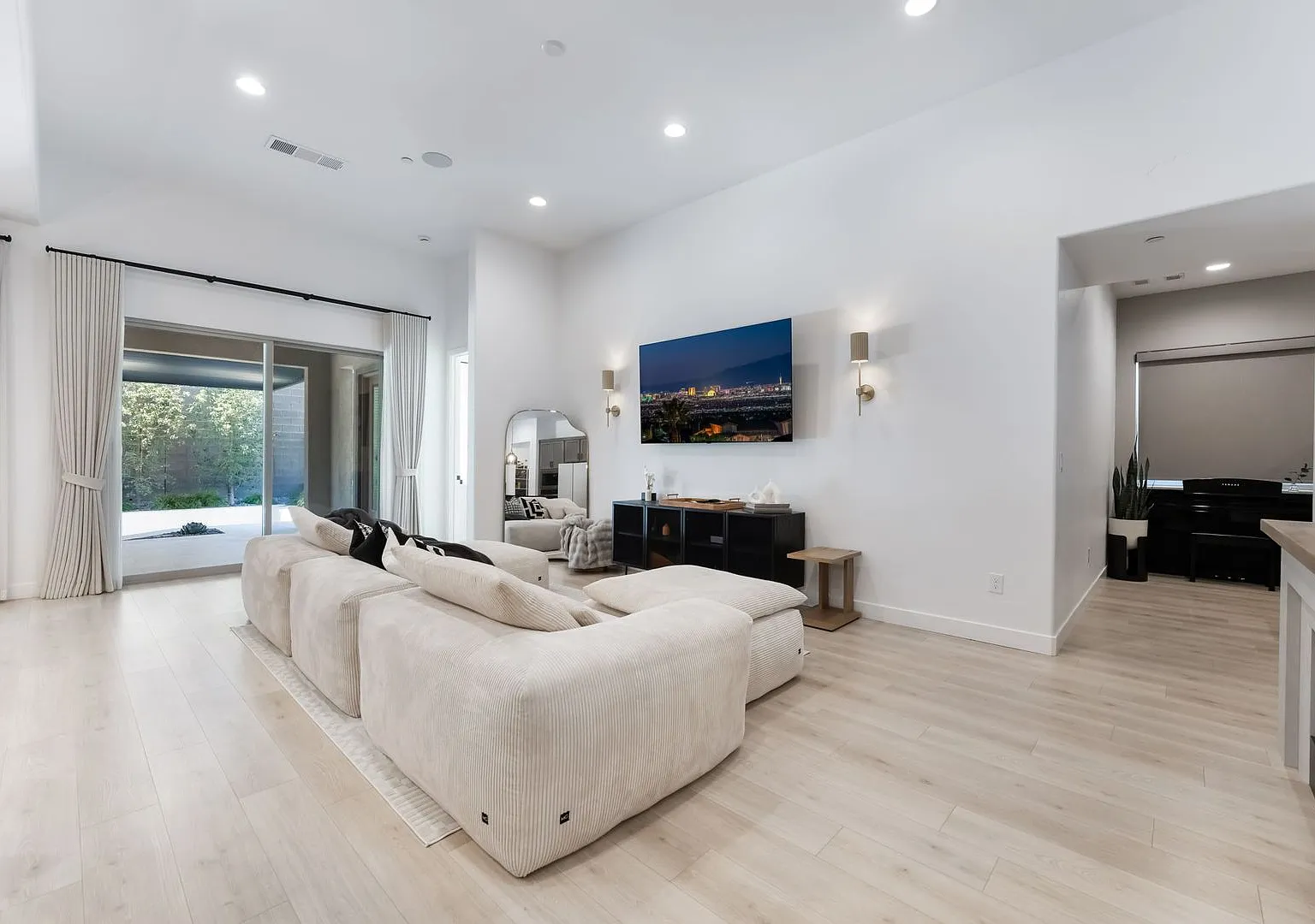 Luxury 2025 SunStone Home with Designer Backyard & Solar Included — Photo 4