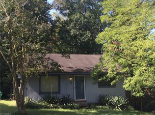 902 Pine Circle Dr, High Point, NC 27265