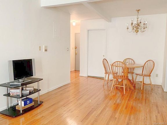 2nd image of 302 Longacre Ave APT D-3