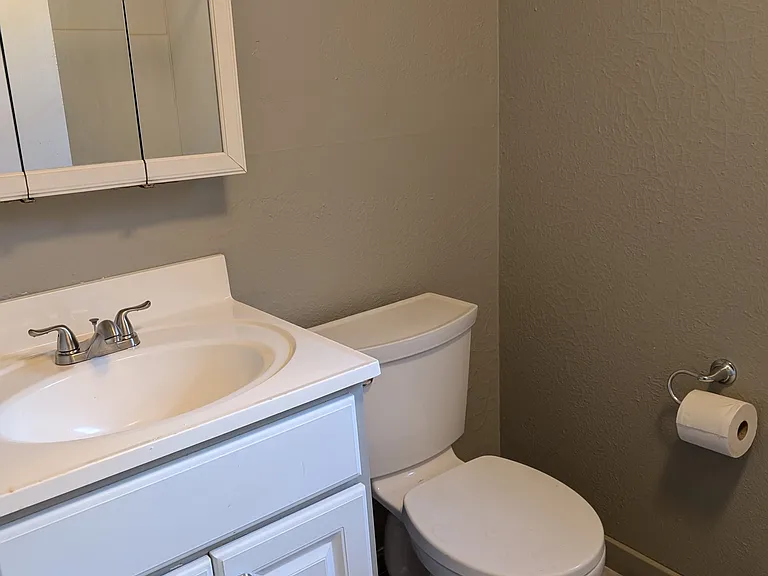 87 Kearney St #2 — Photo 7