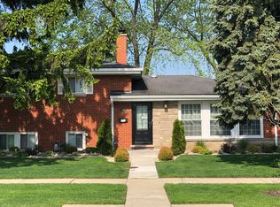8912 Odell Ave, Morton Grove, IL