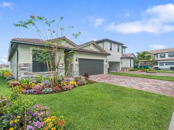 8185 Tailshot Ct, Lake Worth, FL 33467