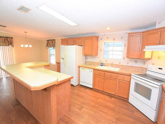 3rd image of 8430 Fantasia Park Way