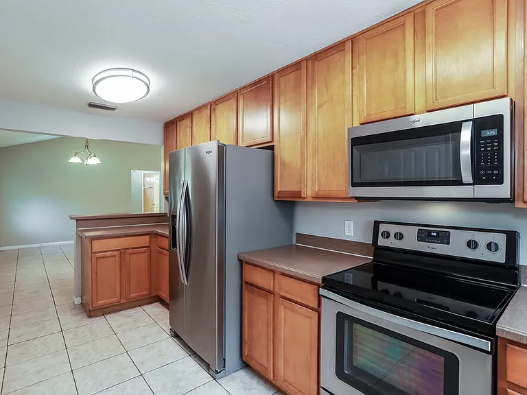 3824 Tree Lake Dr — Photo 8