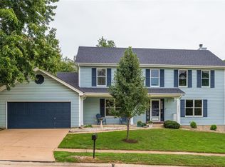 1450 Carriage Bridge Trl, Ballwin, MO 63021