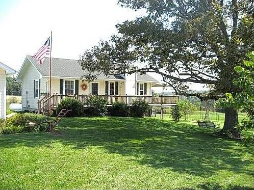 2nd image of 1582 State Highway Dd