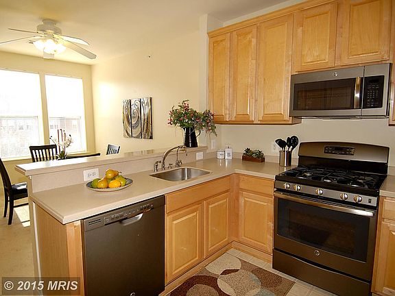 2nd image of 503 King Farm Blvd APT 403
