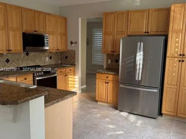 1532 NW 133rd Ave #1532, Pembroke Pines, FL 33028
