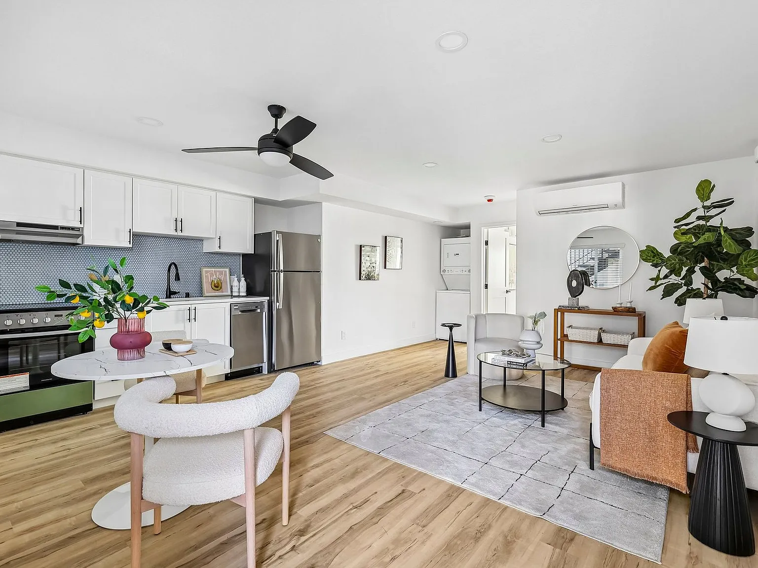 The Crest |Studios, Lofts, 1, 2 & 3 Bedroom Homes Near the Beach — Photo 3